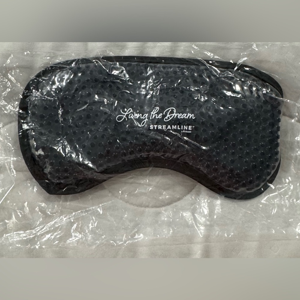 Inhabit Black Streamline Eye Mask